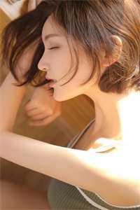 全文章节穿越后,我靠写小丑爆火了